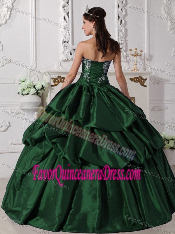 Hot Sale Hunter Green Dresses for Quinceaneras with Appliques in Taffeta