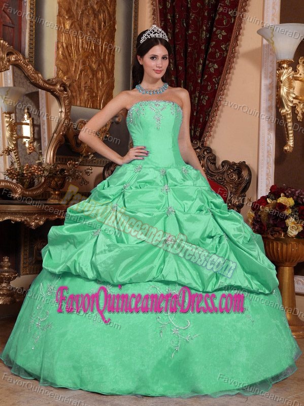 Latest Apple Green Taffeta Quince Dresses with Pick-ups and Embroidery