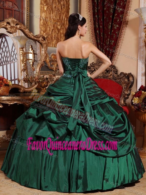 Hot Sale Dark Green Taffeta Quince Dresses with Pick-ups and Appliques