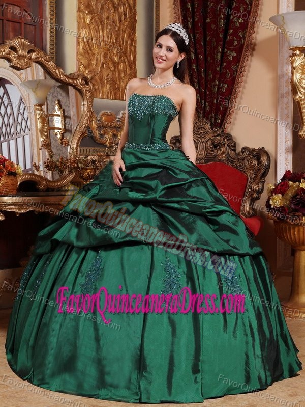 Hot Sale Dark Green Taffeta Quince Dresses with Pick-ups and Appliques