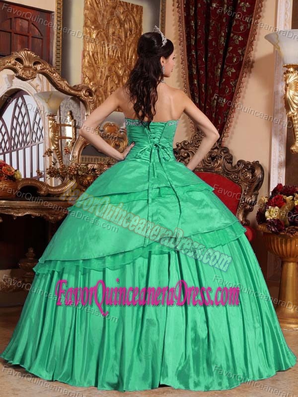 Brand New Appliqued Sweetheart Green Sweet Sixteen Dresses in Taffeta