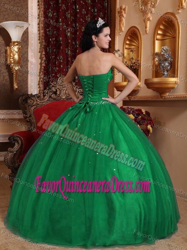 Pretty Ruffled Sweetheart Green Tulle Dress for Quinceaneras with Flower