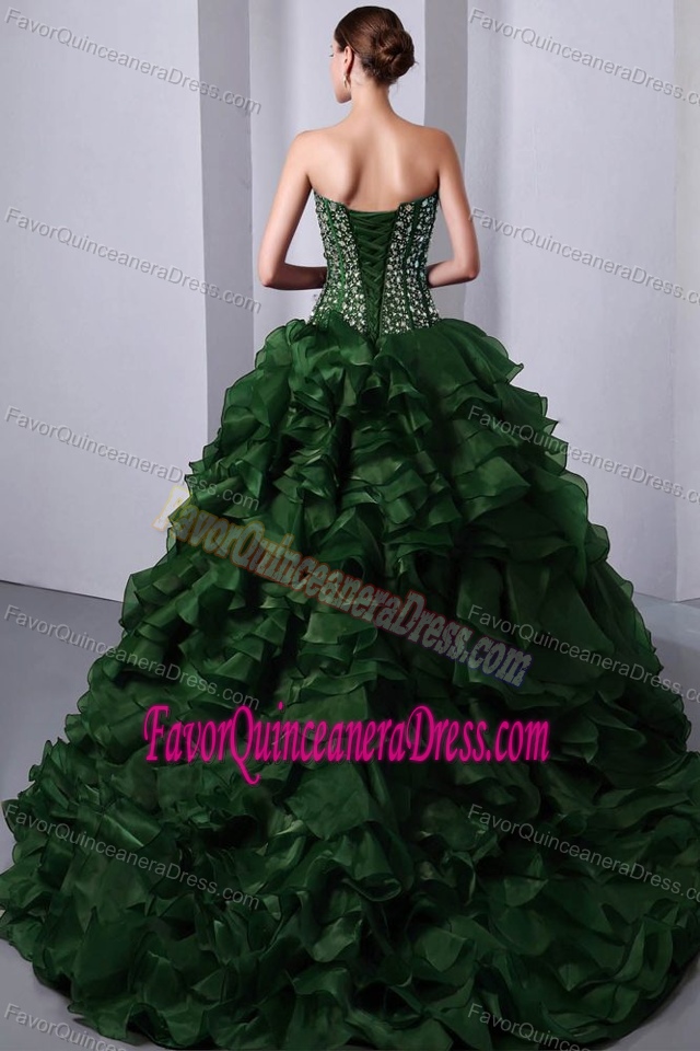 Pretty Beaded Sweetheart Green Quinceanera Gown with Ruffles in Organza