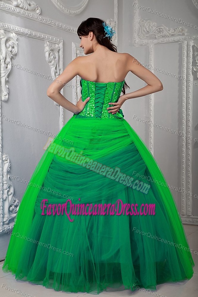 New Arrival Green Tulle Dresses for Quinceanera with Sequins and Flower