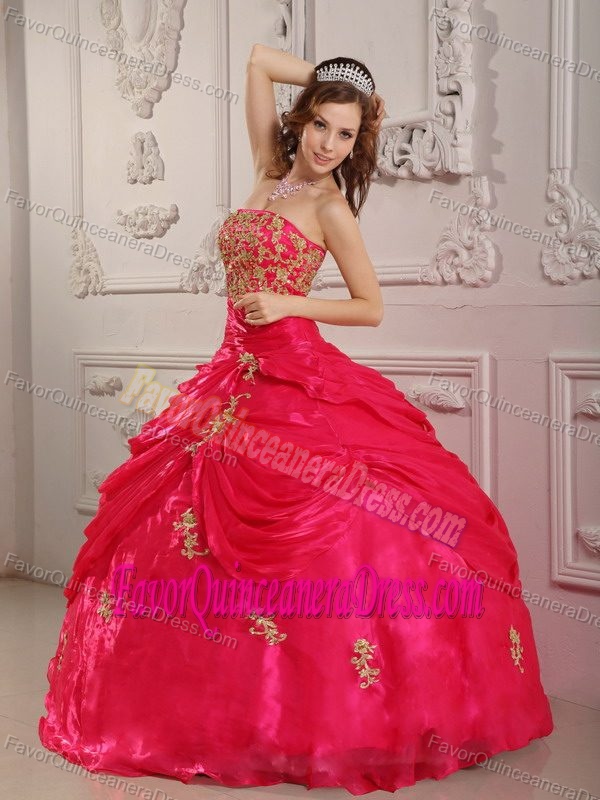 Strapless Ruched Dresses for Quinceanera Embellished with Embroidery 2013