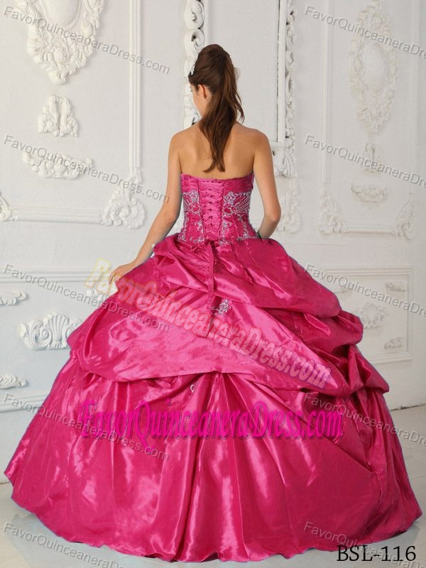 Coral Red Sweet Sixteen Quinceanera Dresses Embellished with Ruffled Layers