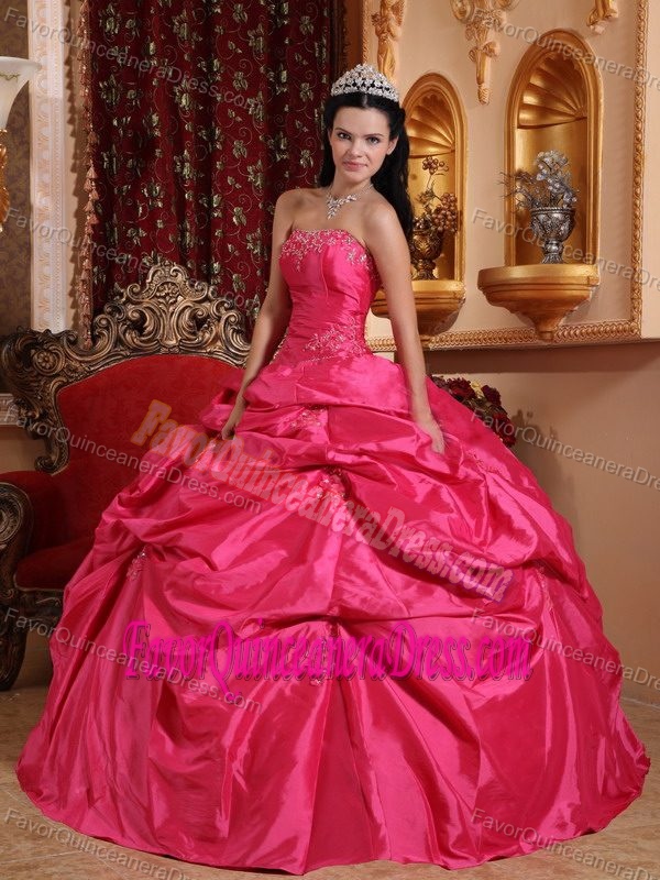 Appliqued Beaded Hot Pink Sweet 15 Dresses Decorated with Pick-ups