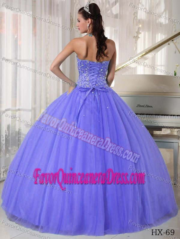 Beaded Lilac Ball Gown Sweetheart Dresses for Quinceaneras in Tulle