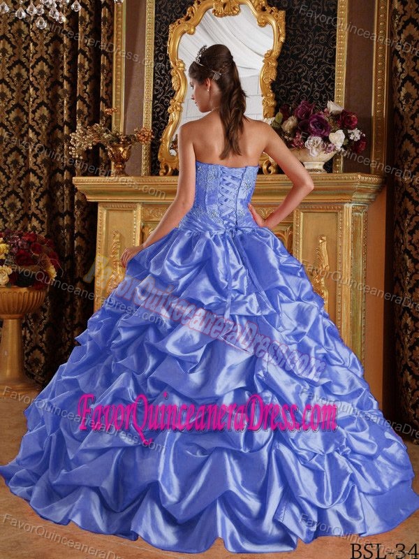 Embroidery and Beaded Sweet 15 Dresses in Purple Taffeta with Ruffle