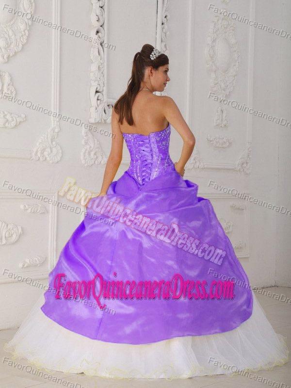 Organza and Taffeta Ball Gown Beaded Quince Dresses in Purple and White