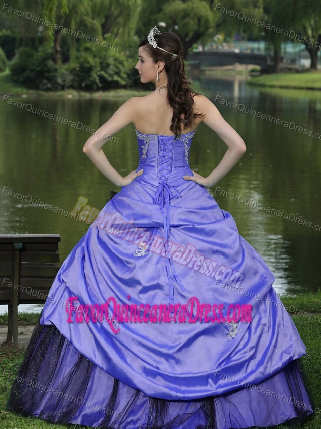 Appliqued Strapless Ball Gown Purple Taffeta Quinceanera Dresses with Pick-ups