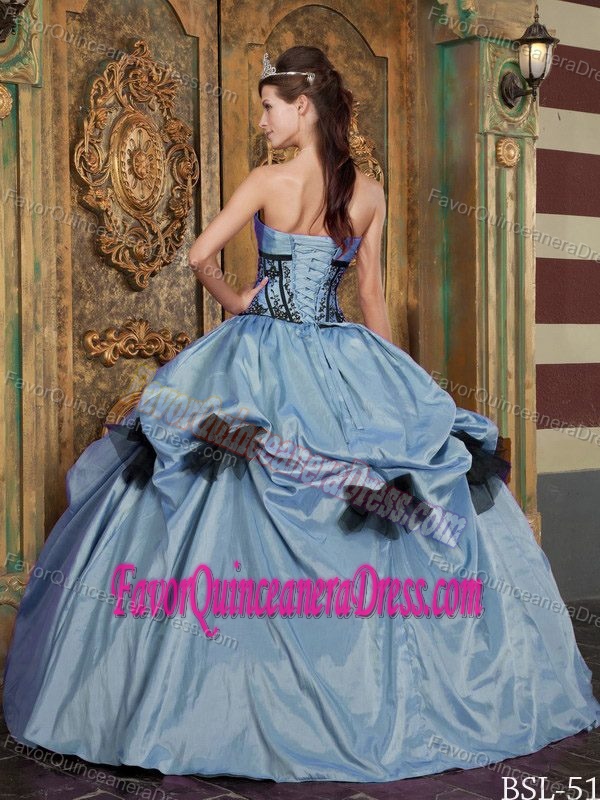 Brand New Quinceaneras Dress with Appliques and Bowknot in Lilac and Black