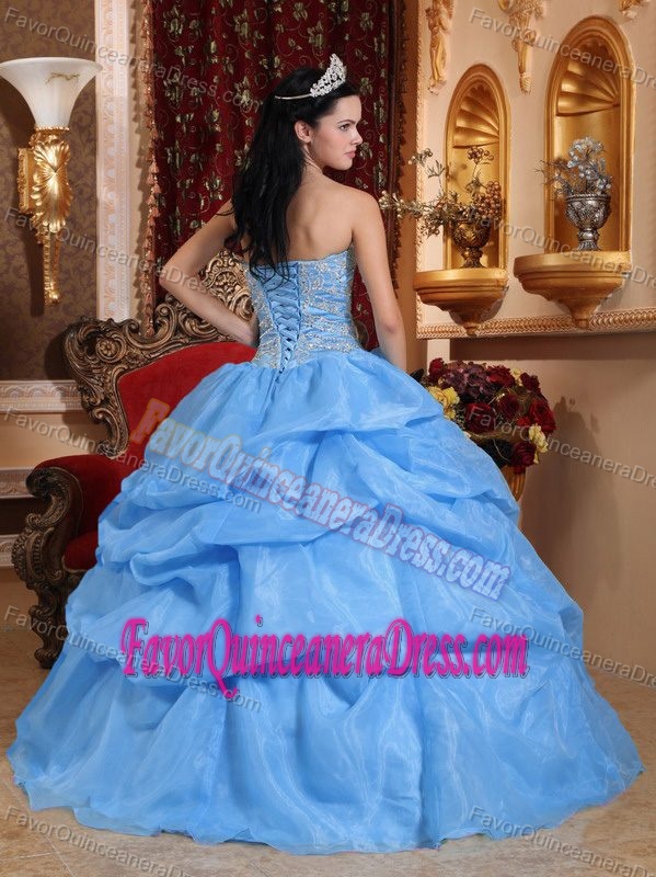 2010 Beaded Light Blue Quinceanera Gown Dresses with Pickups in Organza