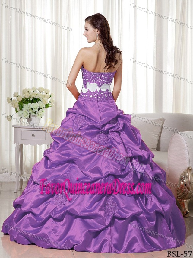 Sweetheart Floor-length Purple Taffeta Appliqued Dress for Quince with Pick-ups