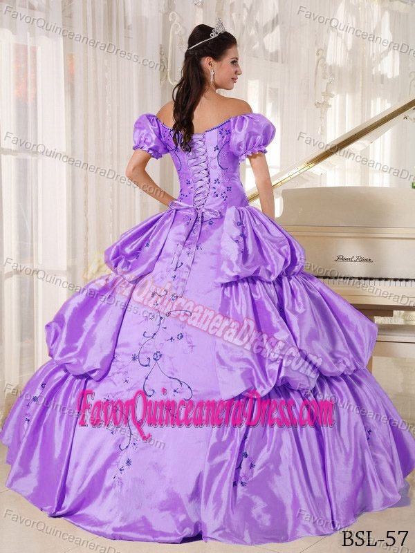 Embroidered off-the-shoulder Short Sleeves Purple Taffeta Quinceanera Dresses
