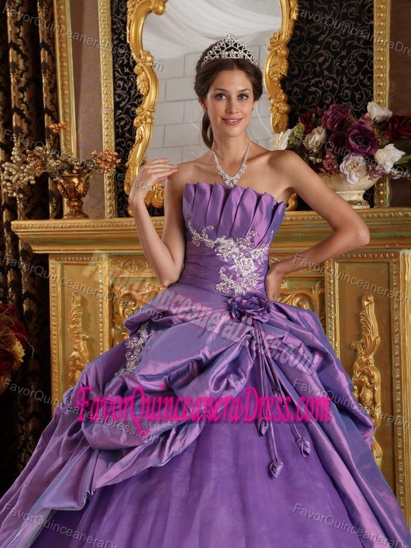 Lavender Floor-length Appliqued Dresses for Quince with Pick-ups and Flowers
