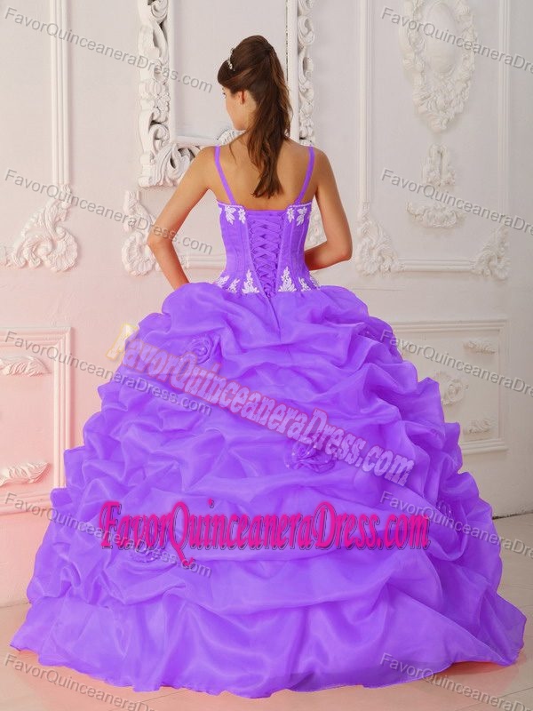 Free Shipping Lace-up Straps Light Purple Quinces Dresses with Appliques