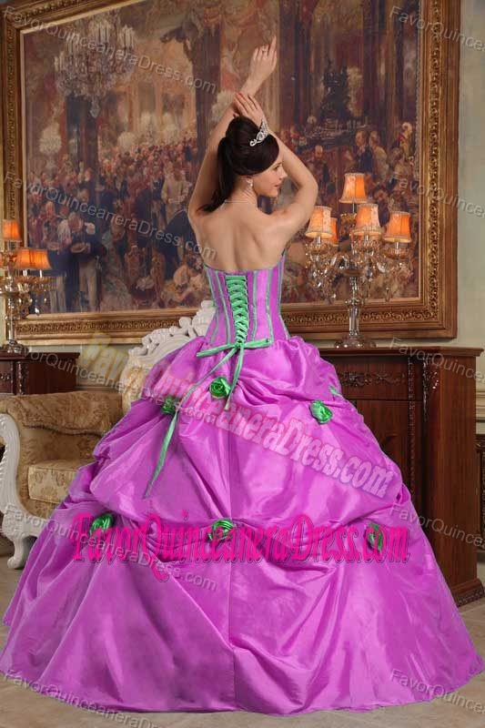 Plus Size Lavender Taffeta Quinceanera Dresses with Green Flowers Patterns
