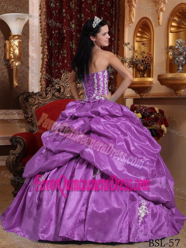 Appliqued Taffeta Light Purple formal Quinceanera Gown Dress with Appliques