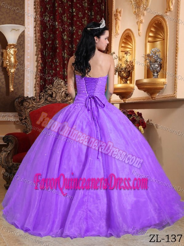Customized Organza Light Purple Quinceanera Gown Dress with Appliques