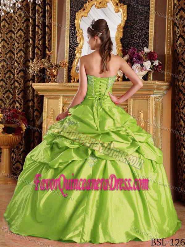 Popular Taffeta Quinceanera Dress in Spring Green Strapless with Pick-up
