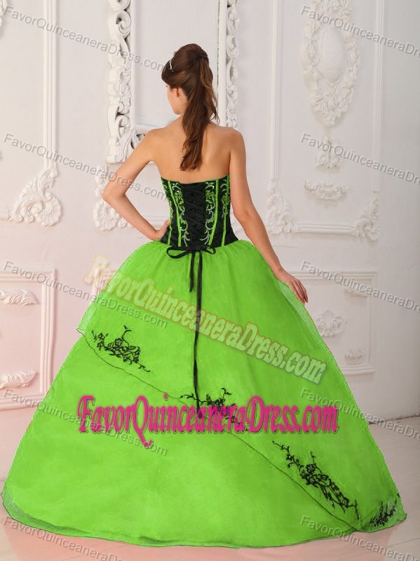 Spring Green Strapless Satin and Organza Sweet 16 Dress with Embroidery