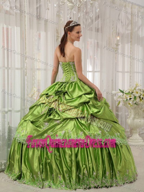 Cheap Green Strapless Taffeta Dress for Quince with Beading and Applique