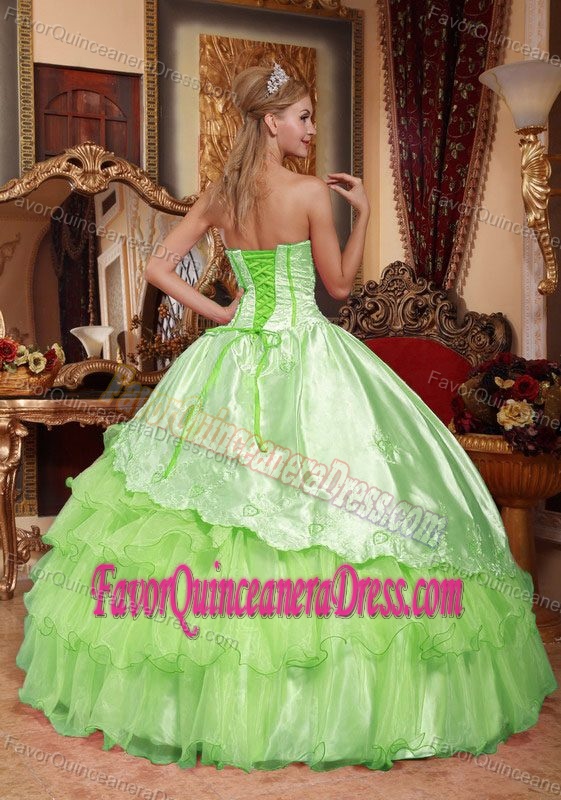 Green Sweetheart Taffeta and Organza Embroidery Dress for Quinceanera