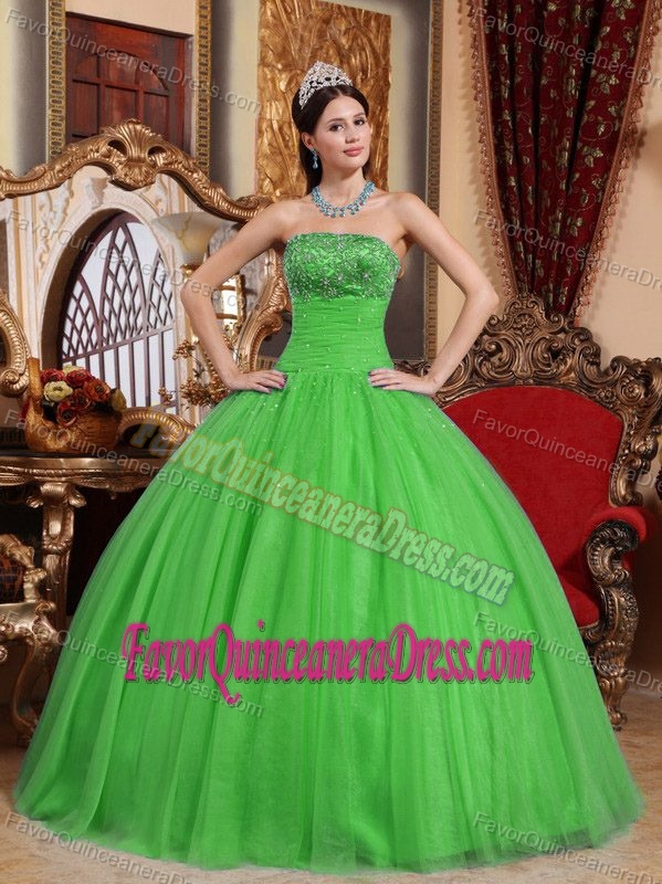 Tulle Green Organza Ruched Quinceanera Gowns with Beading and Embroidery