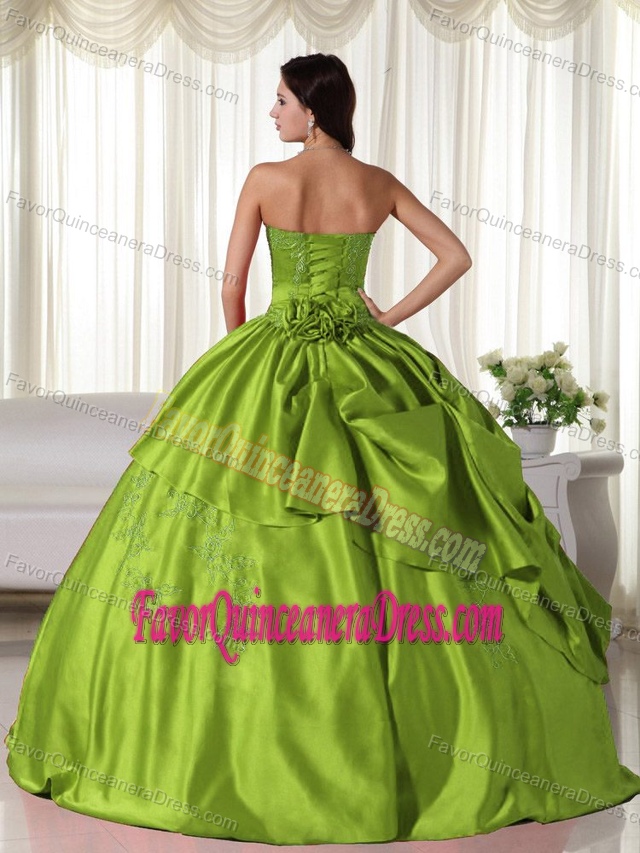 Best Embroidery Sweetheart Olive Green Quinceanera Dresses with Pick-ups