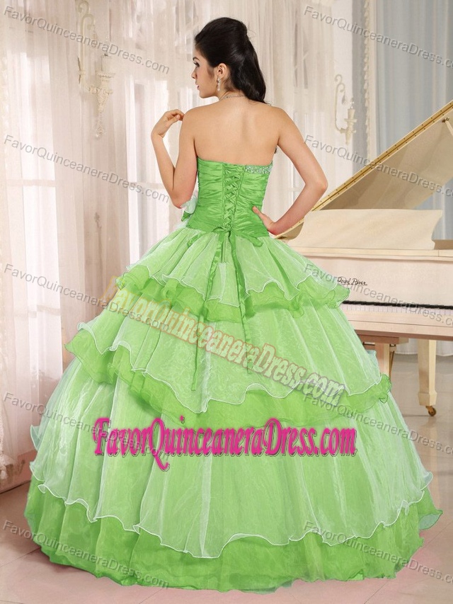 Sweetheart Spring Green Beadings Ruffled Layers Sweet 15 Dresses Ruched