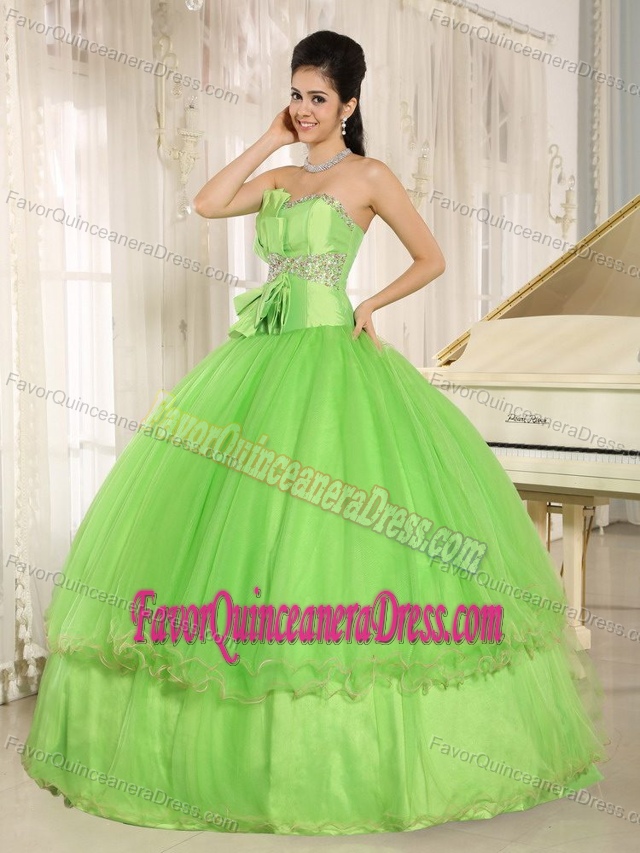 Beaded Taffeta and Organza Spring Green Dresses for Quinces with Bowknot