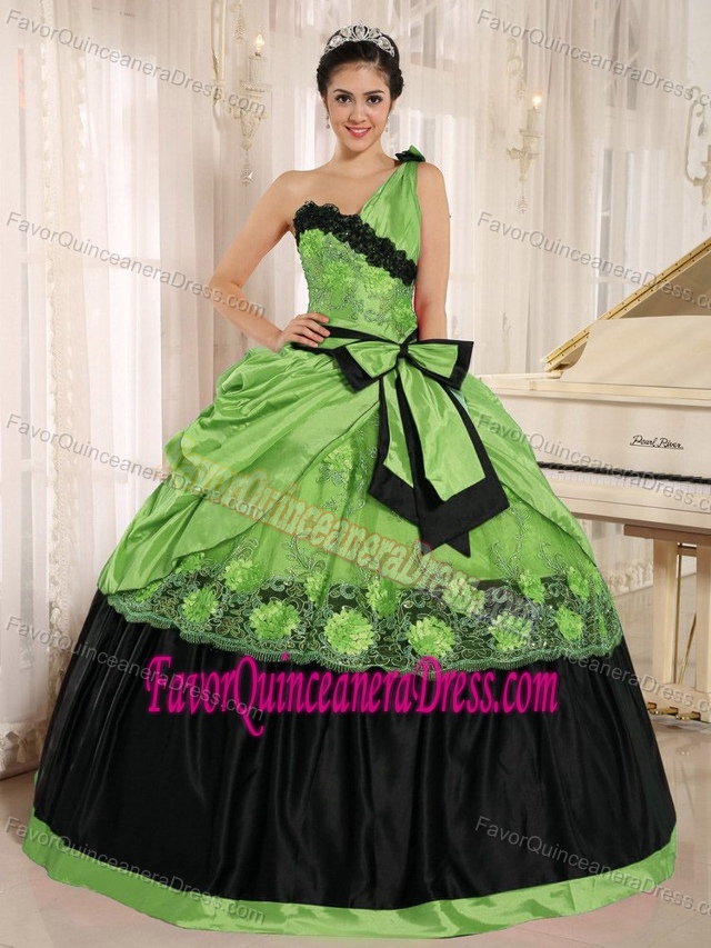 One Shoulder Spring Green Bowknot Quince Dresses with Appliques on Sale