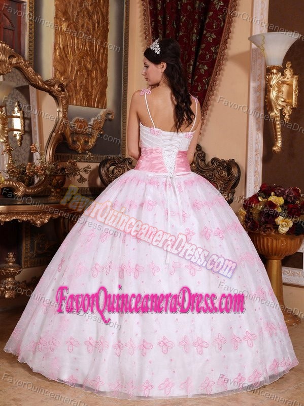 New Style Light Pink Organza Quinces Dresses with Embroidery and Straps