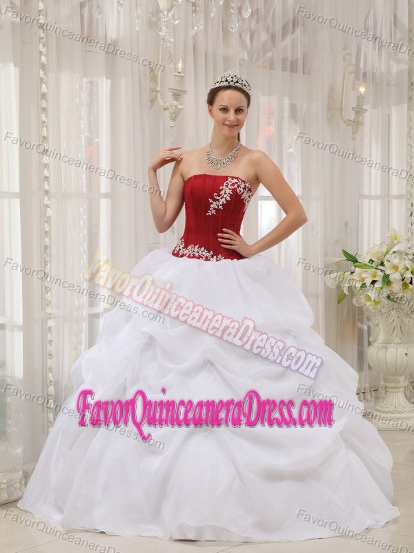 Popular Wine Red and White Organza Sweet Sixteen Dresses with Pick-ups
