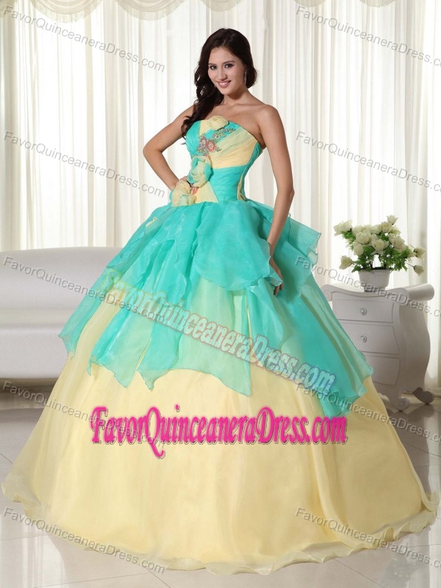 Latest Apple Green and Yellow Organza Sweet Sixteen Dresses with Flowers