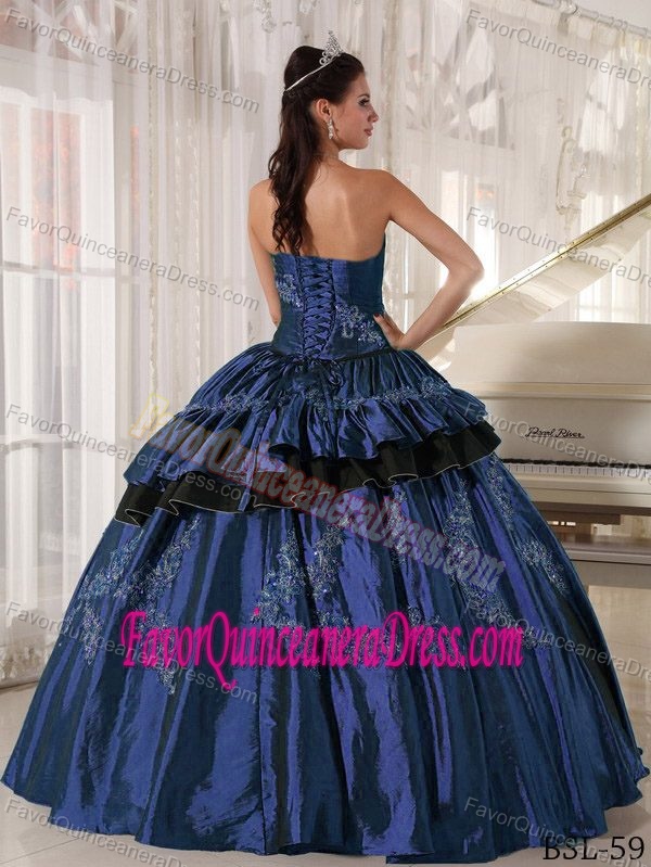 Floor-length Beaded Ball Gown Strapless for Quinceanera Gowns in Taffeta