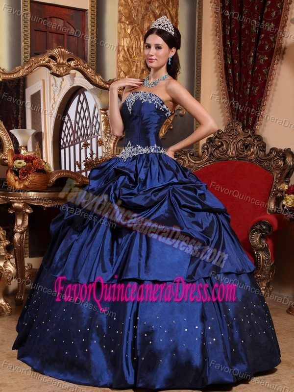 Blue Ball Gown Strapless Beaded for 2013 Quinceanera Gown Dresses in Taffeta