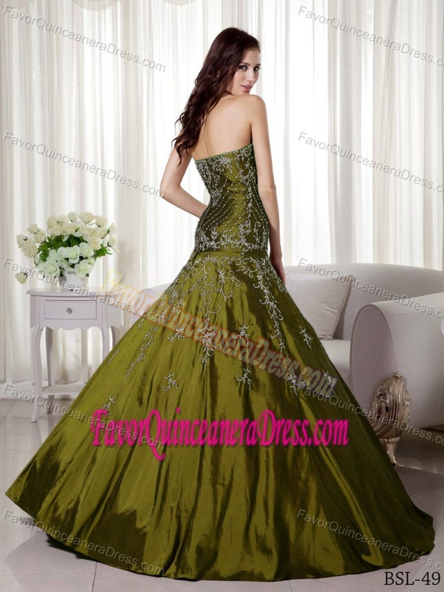 Sweetheart Taffeta Olive Green Quince Dress with Beading and Embroidery