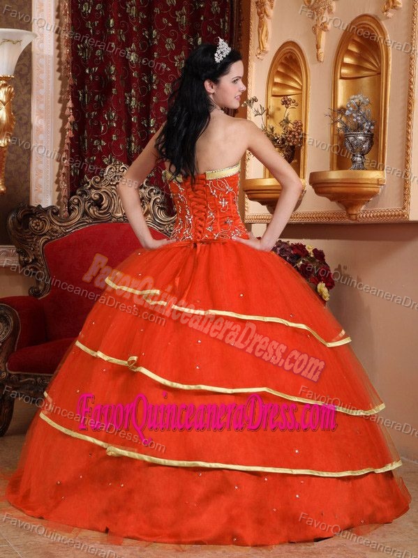 2015 Red Ball Gown Sweetheart Quinceanera Dress with Beading and Layers