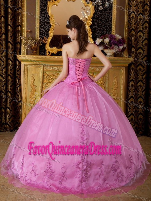Attractive Ball Gown Sweetheart Quinceanera Dresses with Appliques for 2014