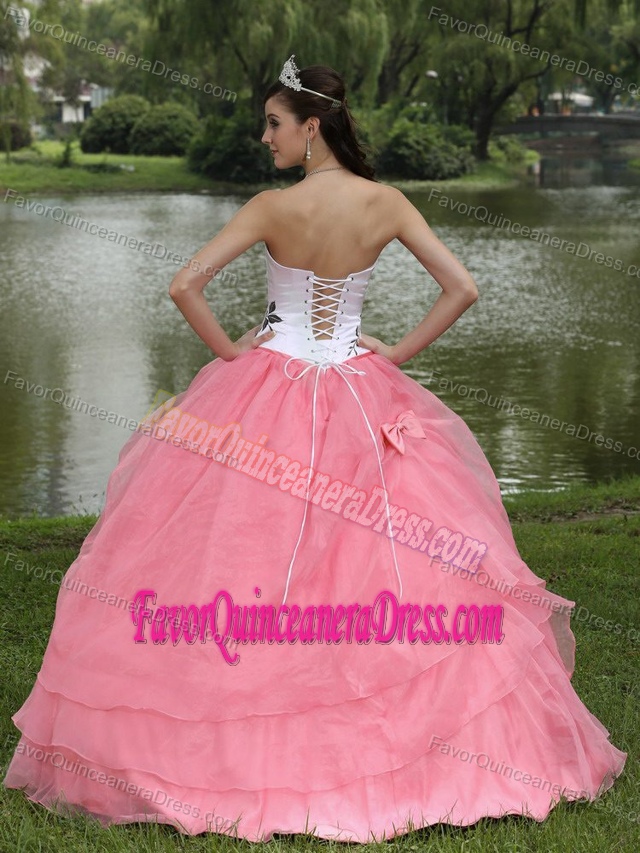 Classical Strapless Pink and White Quinceanera Dress with Embroidery