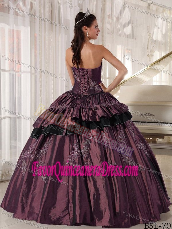Customized Burgundy Taffeta Fall Dresses for Quince with Appliques