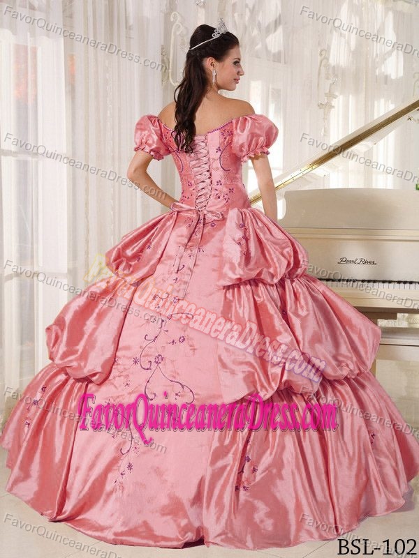 Top Taffeta Off-the-shoulder Embroidered Pink Quince Dress with Short Sleeves