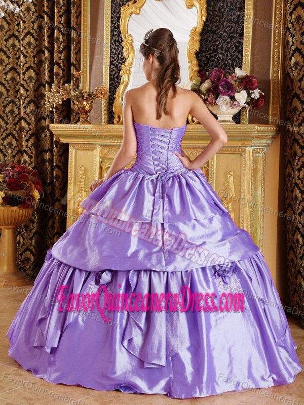 Floor-length Lavender Ball Gown Strapless Beaded Dresses for Quince in Taffeta
