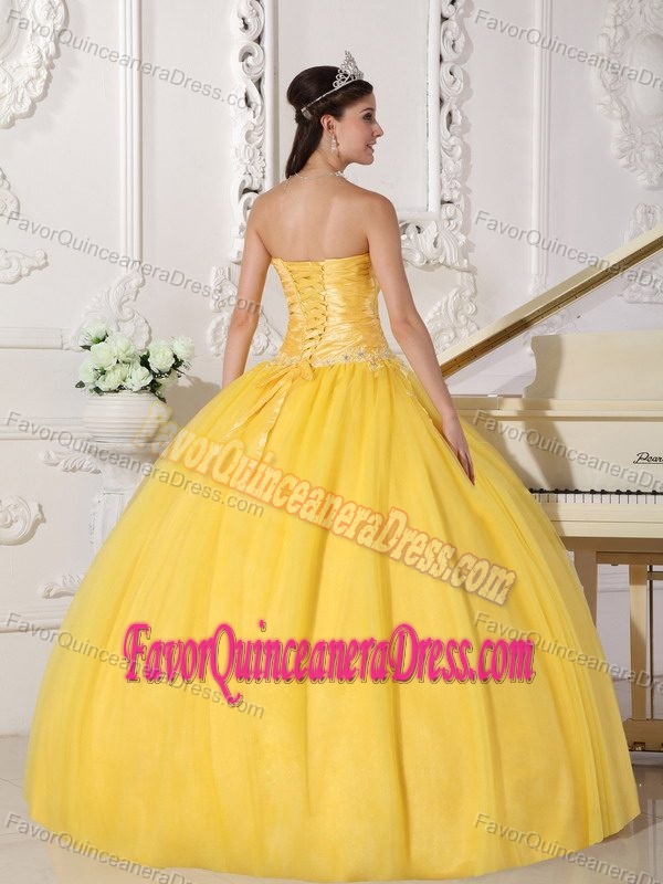 Appliques Yellow Strapless Floor-length Dresses for Quince in Taffeta and Tulle