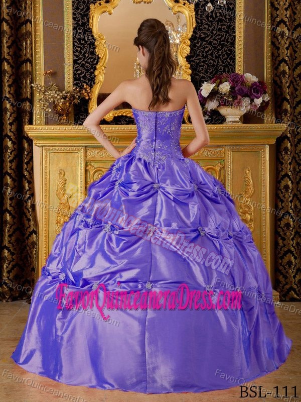 Taffeta Appliqued Purple Ball Gown Floor-length Quinces Dresses with Halter