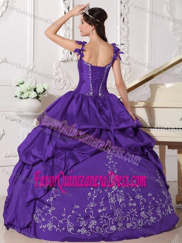 Purple Ball Gown Taffeta Embroidery Dress for Quinceanera with Straps