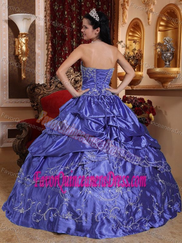 Strapless Floor-length Taffeta Embroidery Beaded Quince Dresses in Purple