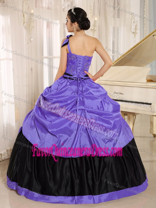 Modern Purple and Black One Shoulder Quinceanera Gowns with Bow Decorate